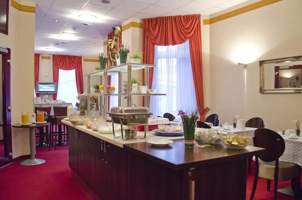 Hotel Polo Am Zob Αμβούργο 3*,