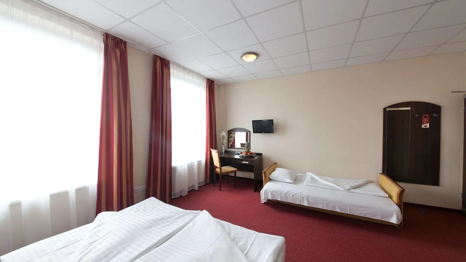 Hotel Polo Am Zob Αμβούργο Γερμανία