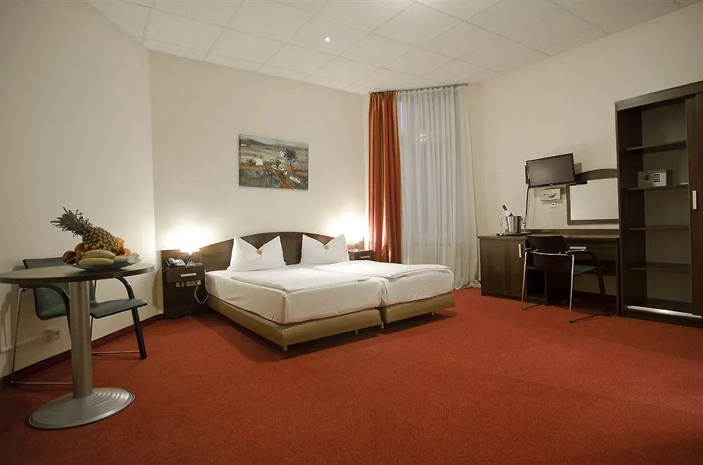 Hotel Polo Am Zob Hamburg-Harburg