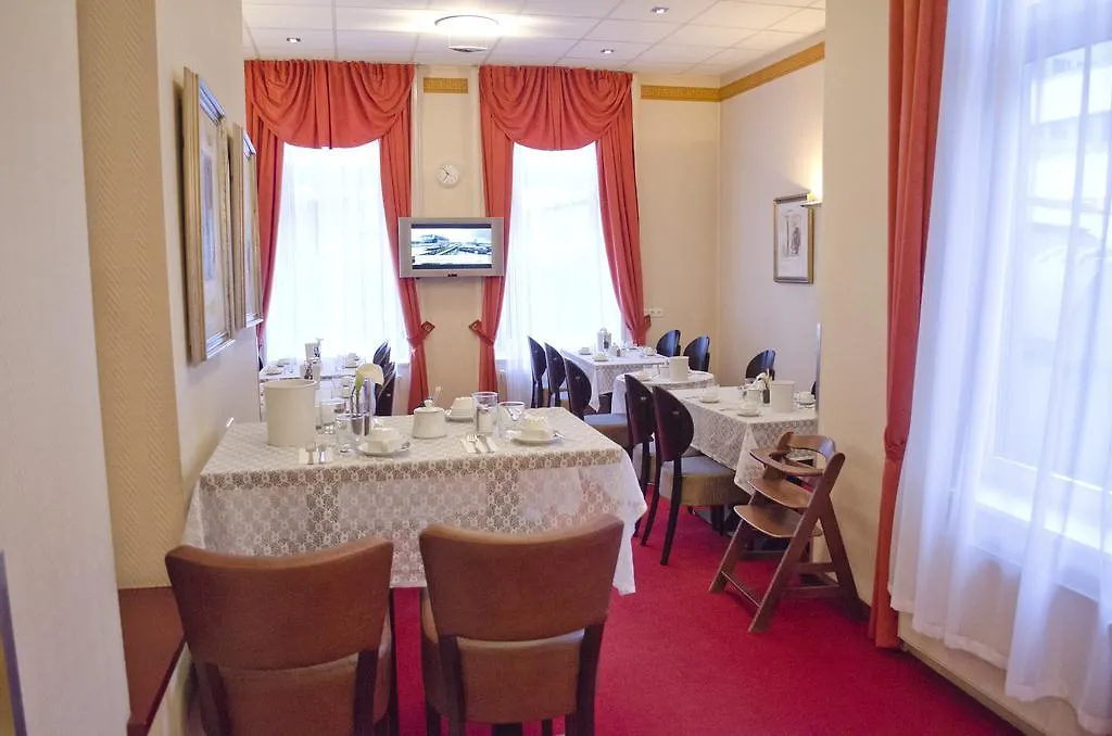 Hotel Polo Am Zob Hamburg