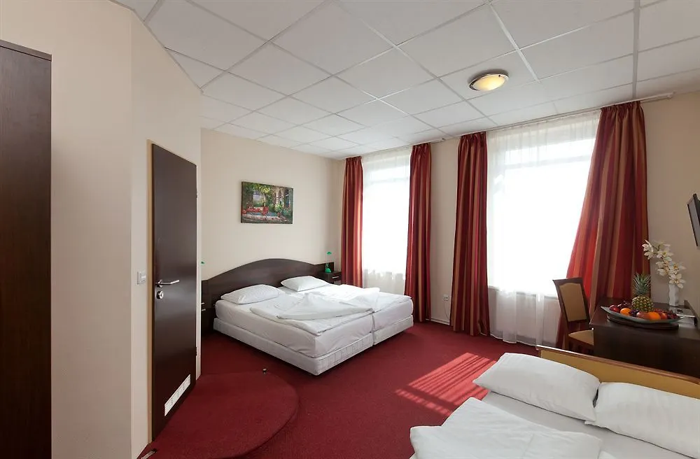Hotel Polo Am Zob Hamburg